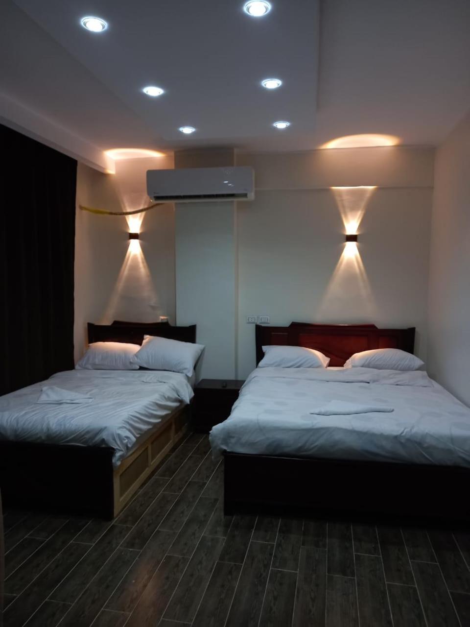 Kafret el-Gabal Khufu Pyramids Hotel מראה חיצוני תמונה