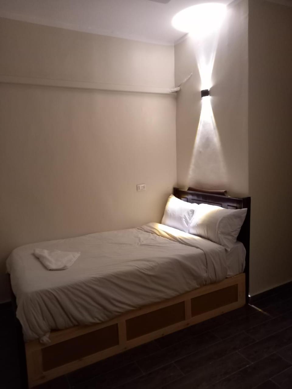 Kafret el-Gabal Khufu Pyramids Hotel מראה חיצוני תמונה